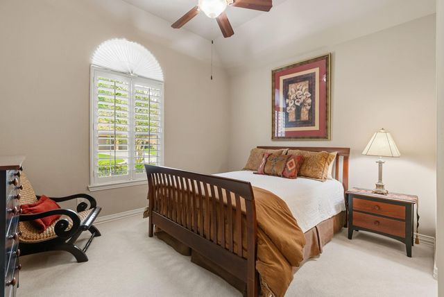 99 N Mews Wood Court, The Woodlands, TX 77381