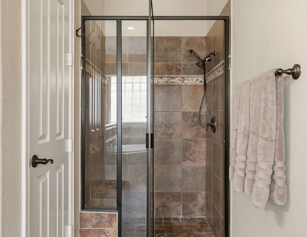 99 N Mews Wood Court, The Woodlands, TX 77381