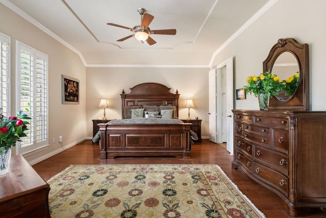 99 N Mews Wood Court, The Woodlands, TX 77381