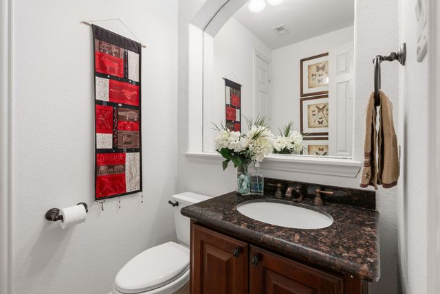 99 N Mews Wood Court, The Woodlands, TX 77381