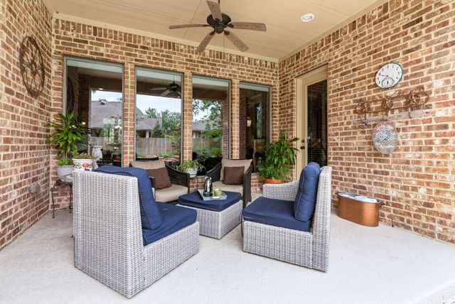 99 N Mews Wood Court, The Woodlands, TX 77381