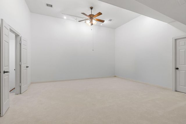 99 N Mews Wood Court, The Woodlands, TX 77381