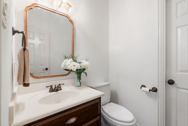 99 N Mews Wood Court, The Woodlands, TX 77381