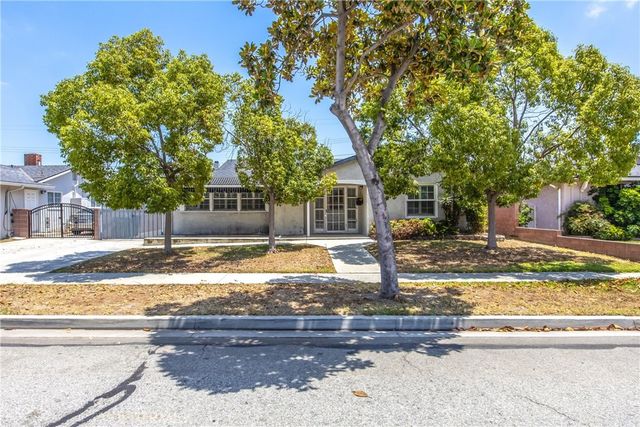 8082 San Heron, Buena Park, CA 90620