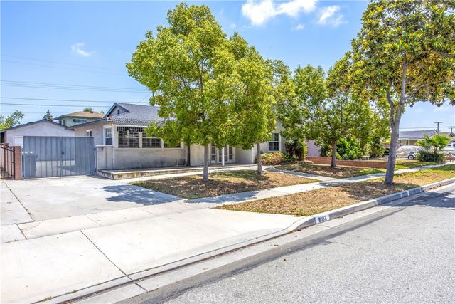 8082 San Heron, Buena Park, CA 90620