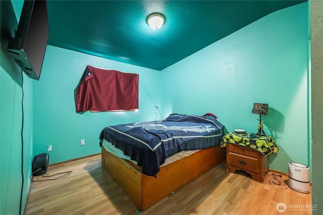 208 W Orchard Street, Oakville, WA 98568