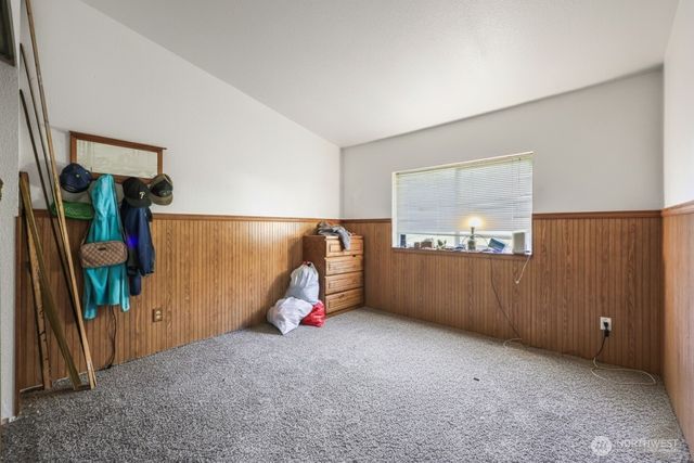 208 W Orchard Street, Oakville, WA 98568