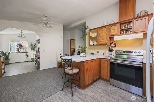 208 W Orchard Street, Oakville, WA 98568