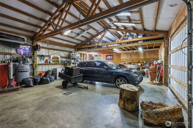 208 W Orchard Street, Oakville, WA 98568