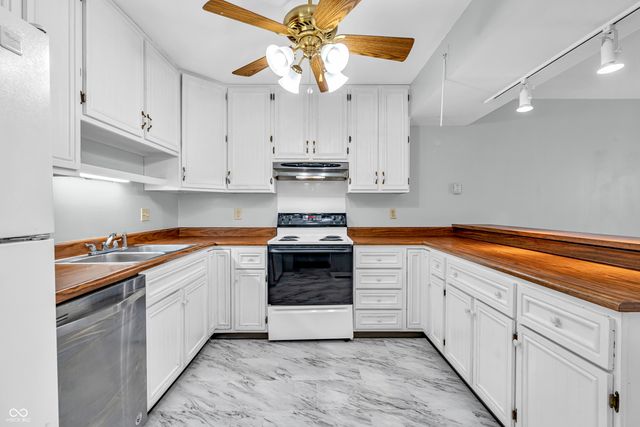 4408 Clovelly Court, Indianapolis, IN 46254