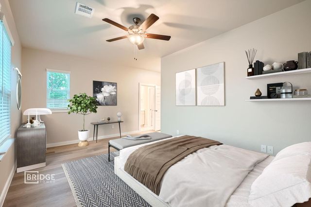 81 Fern Court Street, Lake Jackson, TX 77566