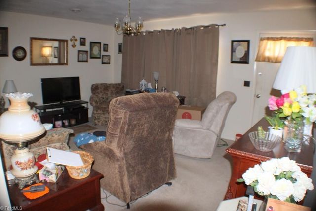 425 Ararat highway Road, Ararat, VA 24053