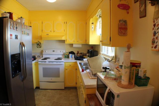 425 Ararat highway Road, Ararat, VA 24053