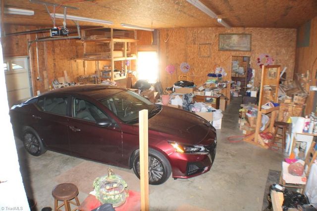 425 Ararat highway Road, Ararat, VA 24053