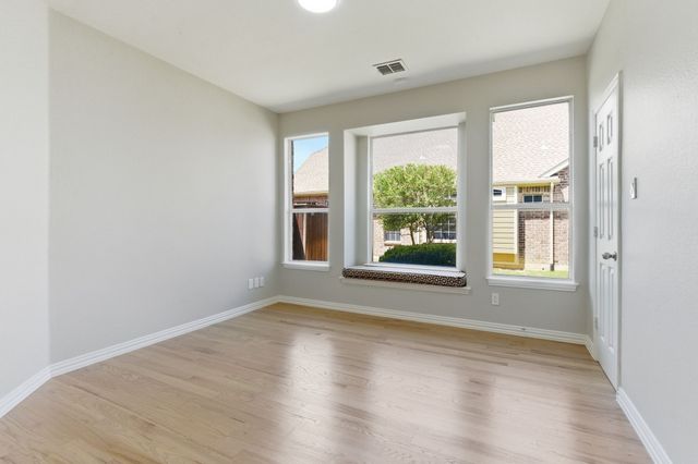 1913 Grand Park Place Lane, Flower Mound, TX 75028