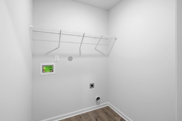 4510 ROYSTER CREEK DR N, Millington, TN 38053