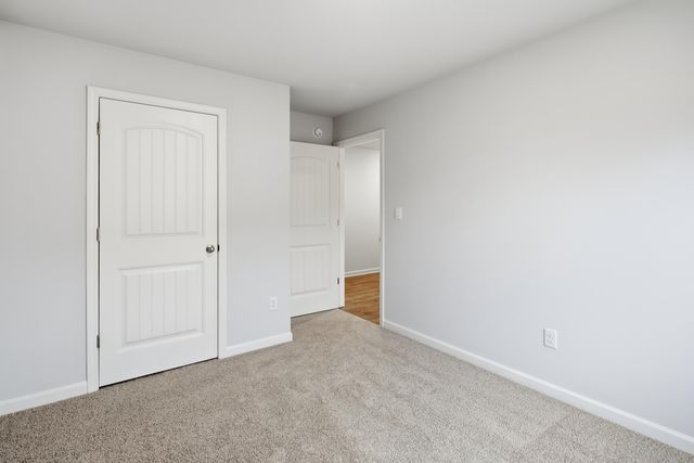 4510 ROYSTER CREEK DR N, Millington, TN 38053