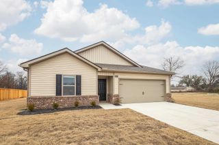 4510 ROYSTER CREEK DR N, Millington, TN 38053