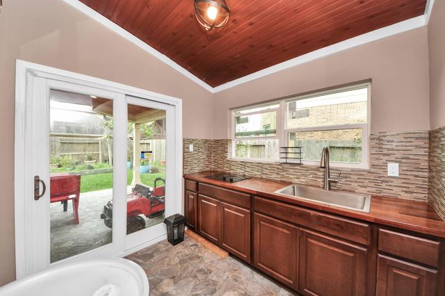 2895 Ragusa Lane, League City, TX 77573
