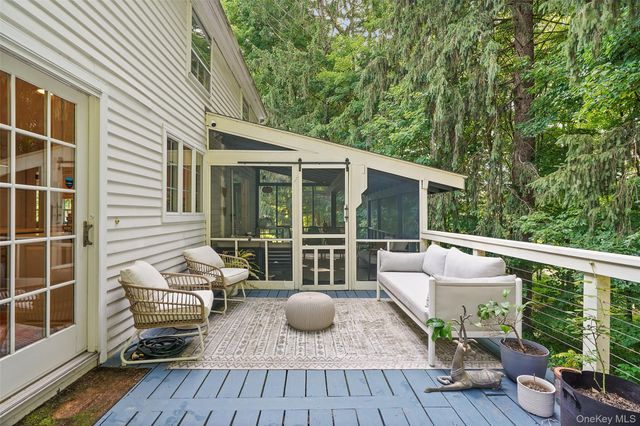5 Diane Court, Katonah, NY 10536