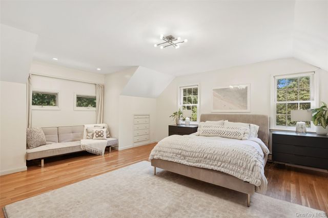 5 Diane Court, Katonah, NY 10536