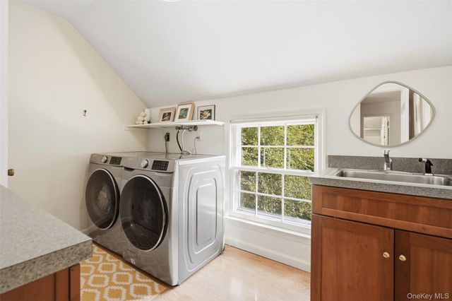 5 Diane Court, Katonah, NY 10536