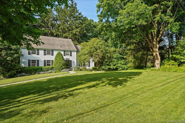 5 Diane Court, Katonah, NY 10536