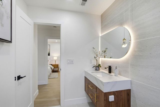 6057 Pineland Avenue, San Jose, CA 95123