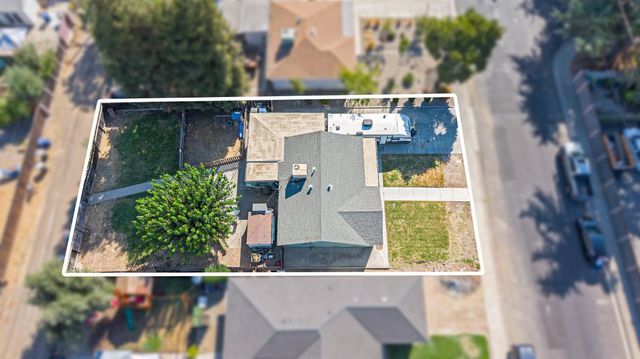 229 Kavanagh Ave, Modesto, CA 95350