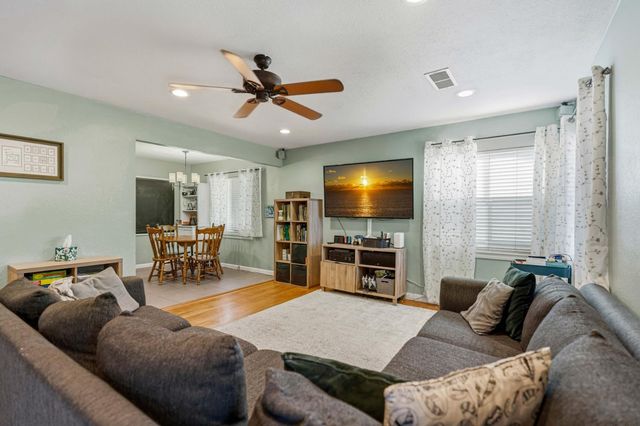 229 Kavanagh Ave, Modesto, CA 95350