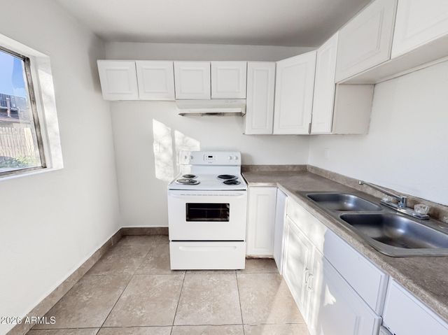 1834 E YALE Street, Phoenix, AZ 85006