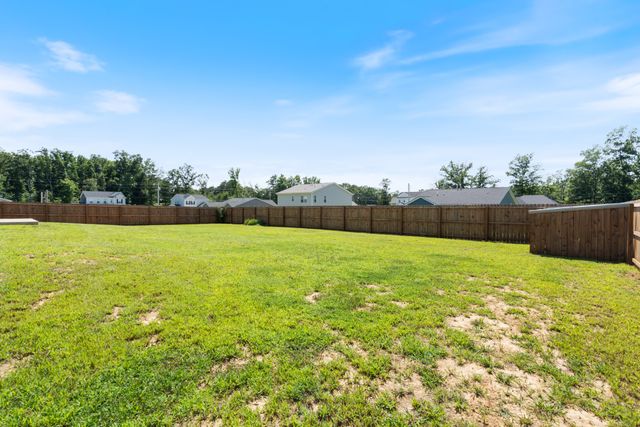 705 Chestnut Bnd, Dickson, TN 37055