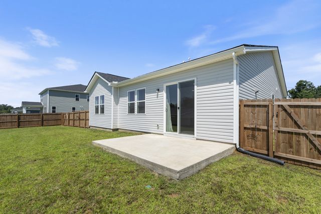 705 Chestnut Bnd, Dickson, TN 37055