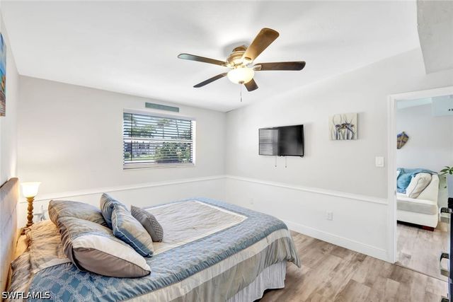 2047 Harbor LN, Naples, FL 34104