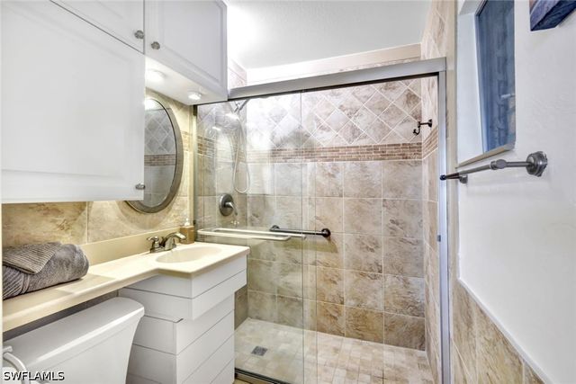 2047 Harbor LN, Naples, FL 34104