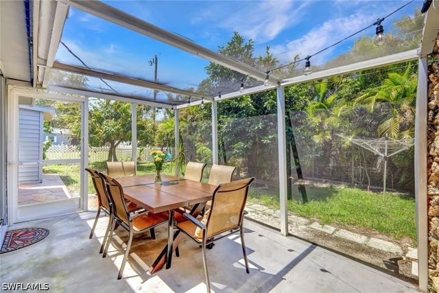 2047 Harbor LN, Naples, FL 34104