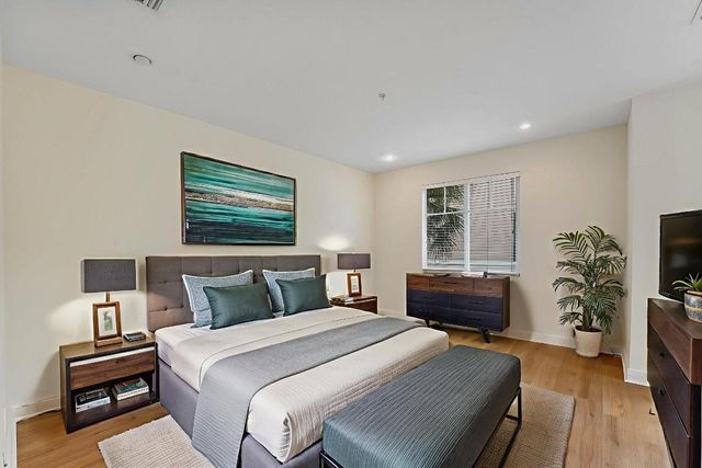 560 NW 39th Circle 560, Boca Raton, FL 33431