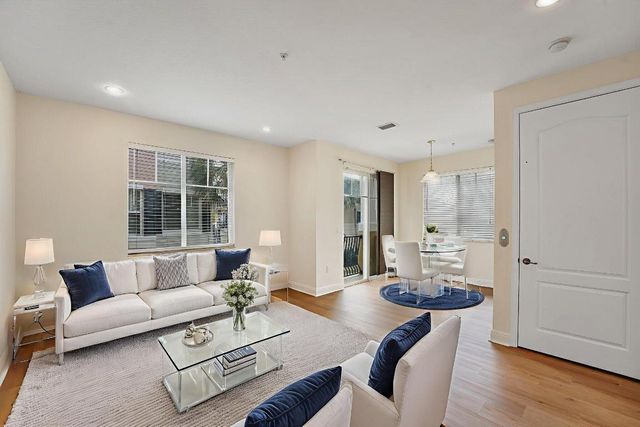 560 NW 39th Circle 560, Boca Raton, FL 33431