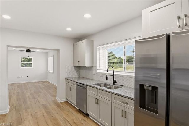 707 Martin Luther King Jr Boulevard, Lexington, NC 27292