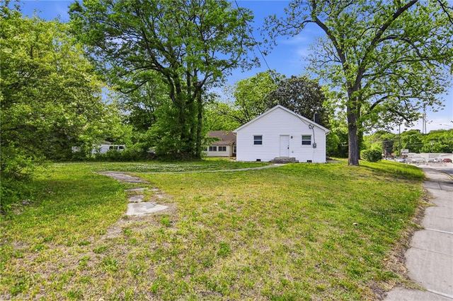 707 Martin Luther King Jr Boulevard, Lexington, NC 27292