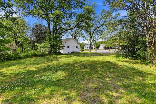707 Martin Luther King Jr Boulevard, Lexington, NC 27292