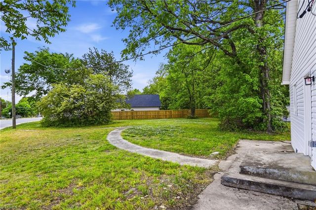 707 Martin Luther King Jr Boulevard, Lexington, NC 27292