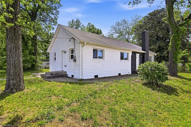 707 Martin Luther King Jr Boulevard, Lexington, NC 27292