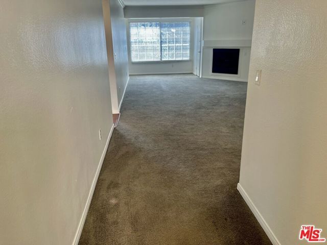 5530 Owensmouth Avenue 223, Woodland Hills (los Angeles), CA 91367