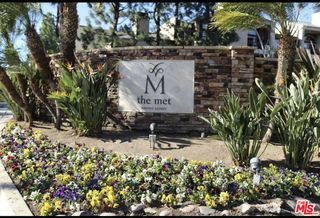 5530 Owensmouth Avenue 223, Woodland Hills (los Angeles), CA 91367