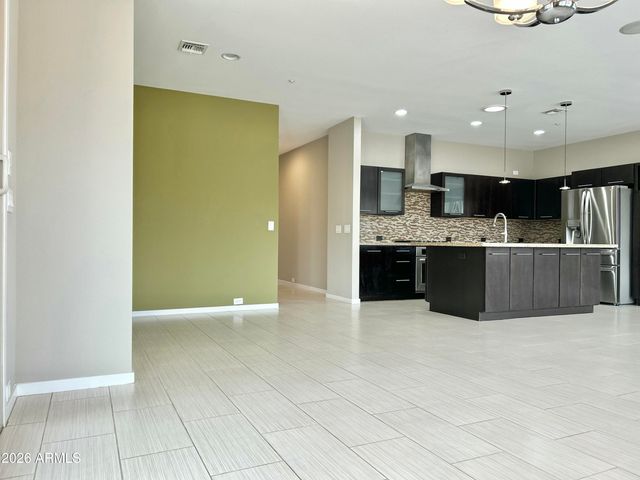 3510 E RAVENSWOOD Drive, Gilbert, AZ 85298