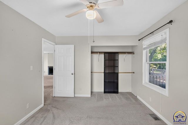 2833 SW Hillcrest RD, Topeka, KS 66614