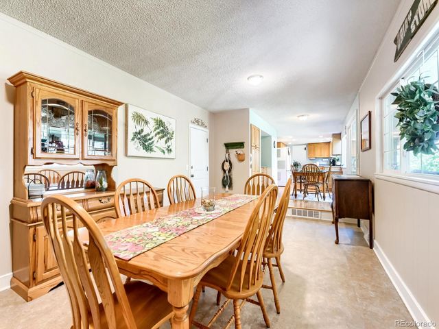 8705 E Chenango Avenue, Denver, CO 80237