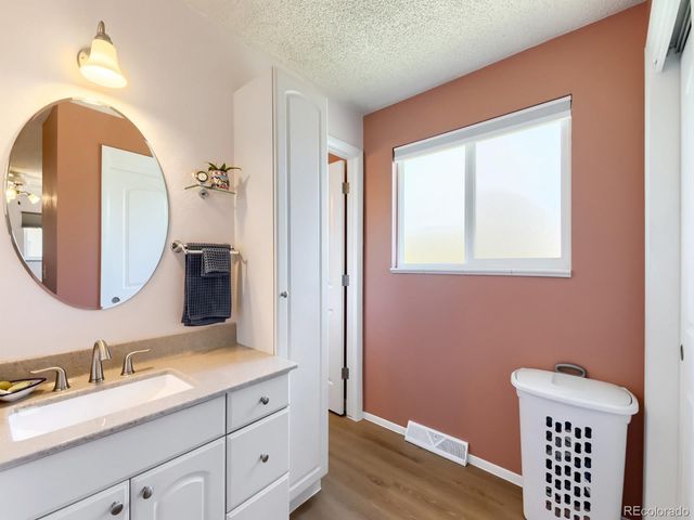 8705 E Chenango Avenue, Denver, CO 80237