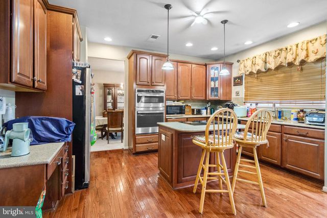 230 SUMMER GROVE DR, Kearneysville, WV 25430